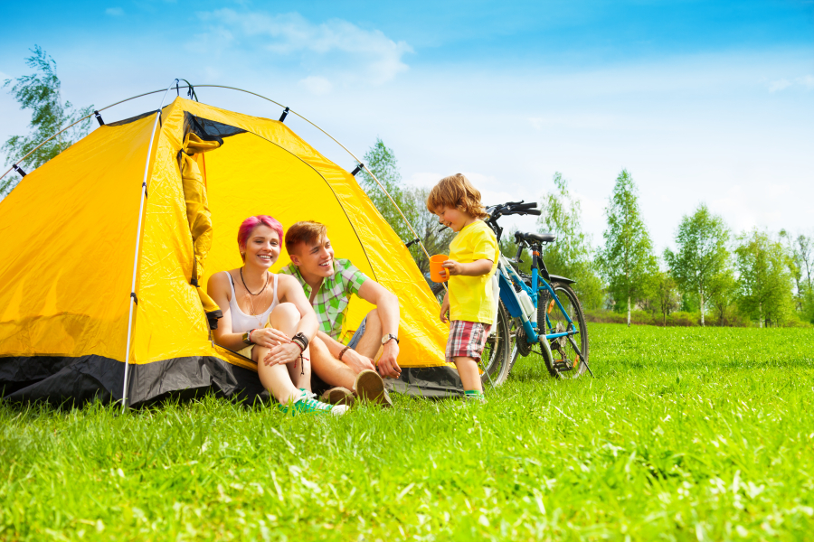 famille en camping dordogne